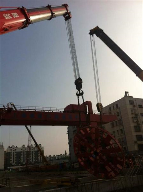 青岛市吊车起重机如何安装钢丝绳使用安全?